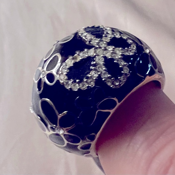 Coach black enamel butterfly dome ring - size 7 - Picture 2 of 6